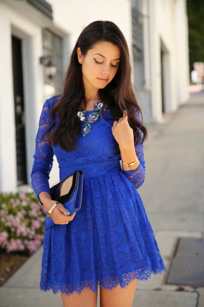 Синее платье бижутерия
